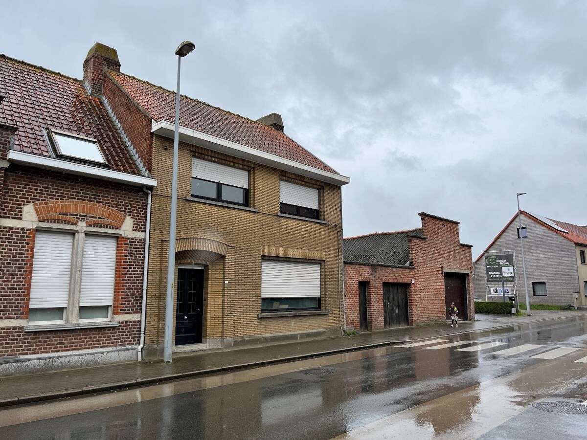 Ruime woning met 3 slaapkamers te Poelkapelle 