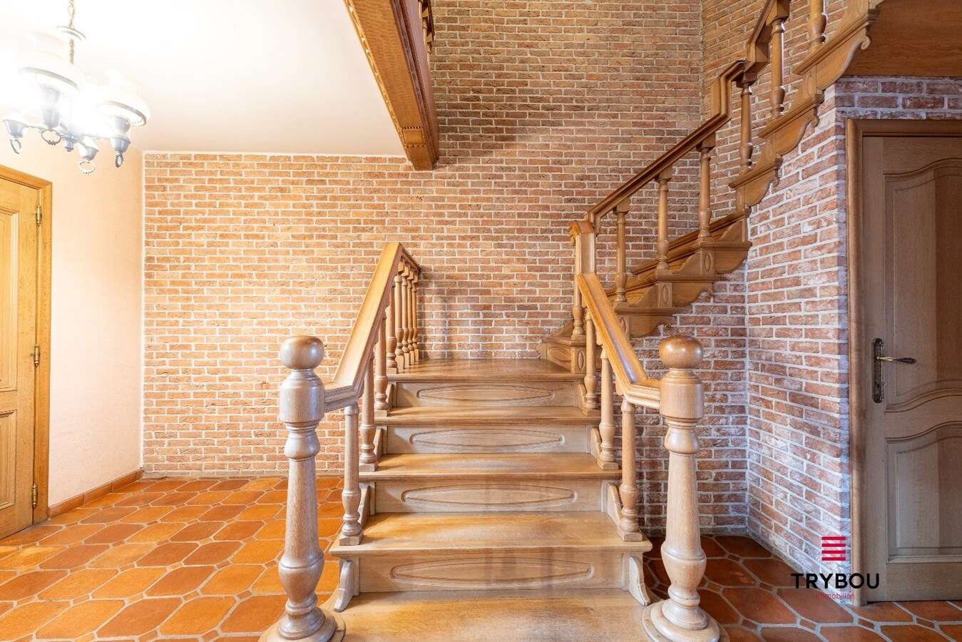 Ruime gezinswoning met grote tuin en centrale ligging 