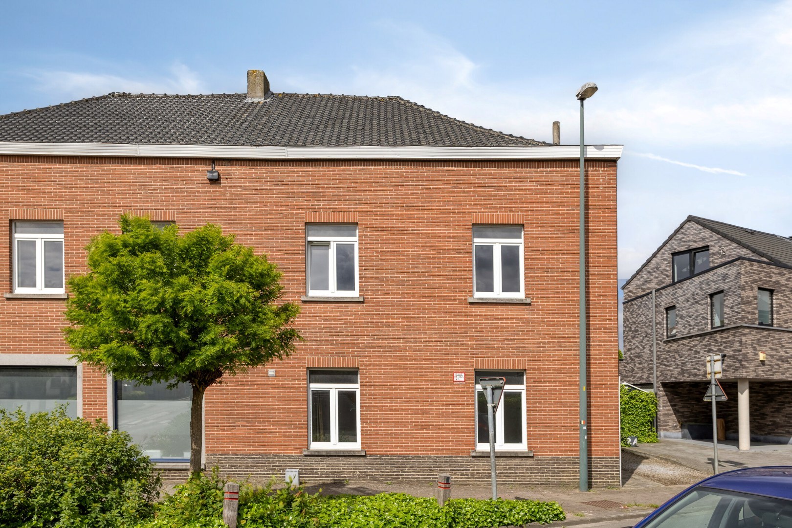 TE RENOVEREN WONING met 2/3/4 slaapkamers en tuin – 1640 SINT-GENESIUS-RODE 