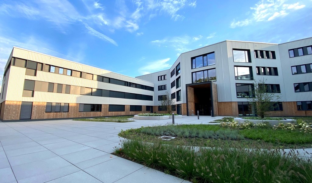 Volledig vernieuwde kantoren te huur in Zwijnaarde