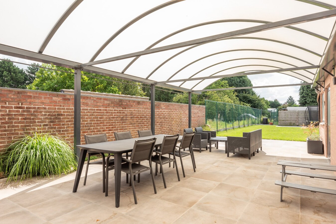 Instapklare woning met tuin - 5 slpks - toplocatie 