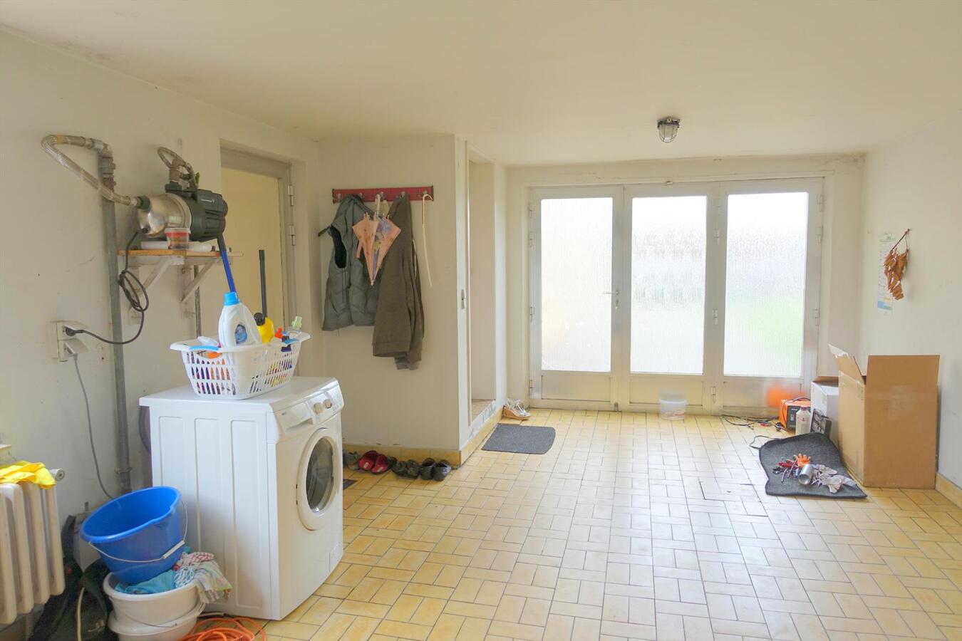 Ruime bungalow met grote zonnige tuin 