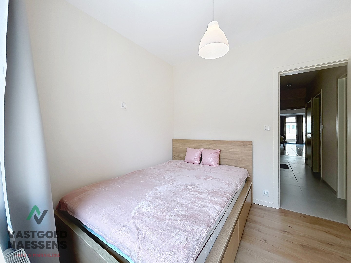 Appartement 2 chambres luxueusement rénové - Vue latérale sur  mer 
