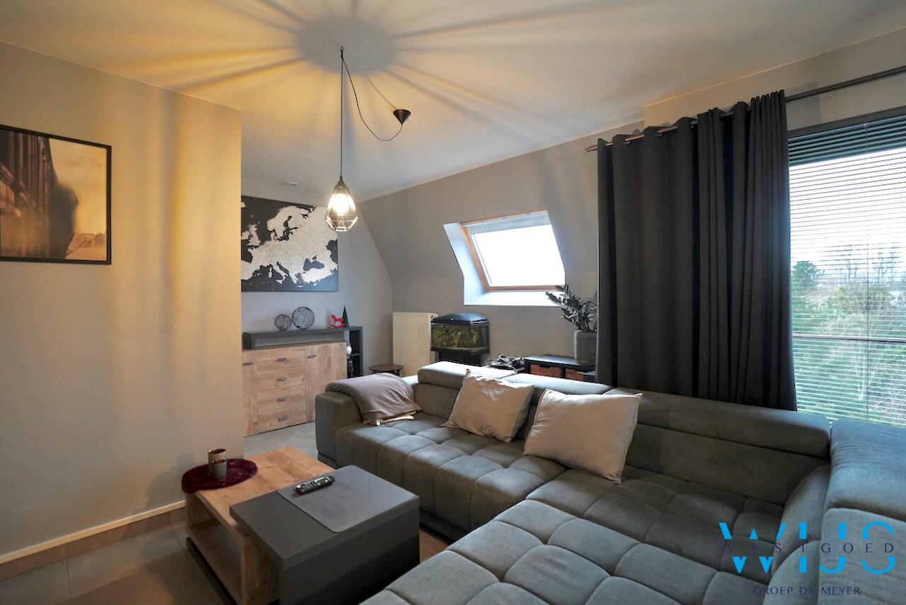 Prachtig lichtrijk appartement in het CENTRUM van ERTVELDE ! 