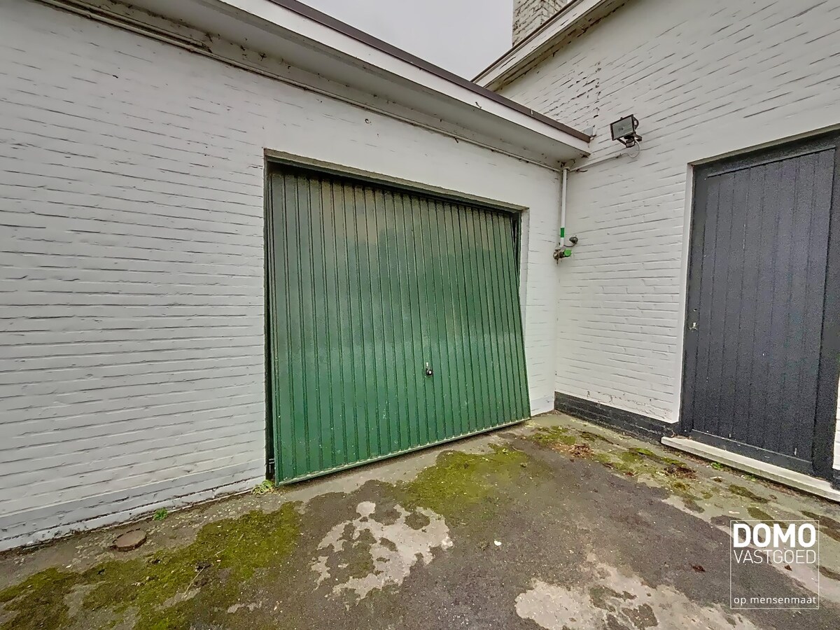 Half open bebouwing met 3 slaapkamers te Herk-de-Stad - 161m² 
