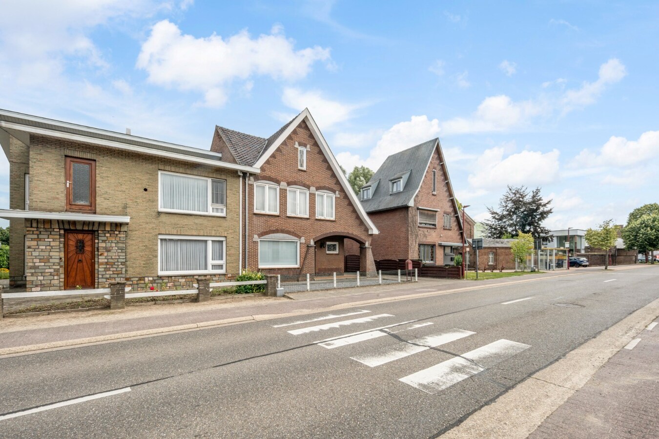 Halfvrijstaande gezinswoning op een ruim perceel van 13a80ca op wandelafstand van het centrum van Opoeteren! 