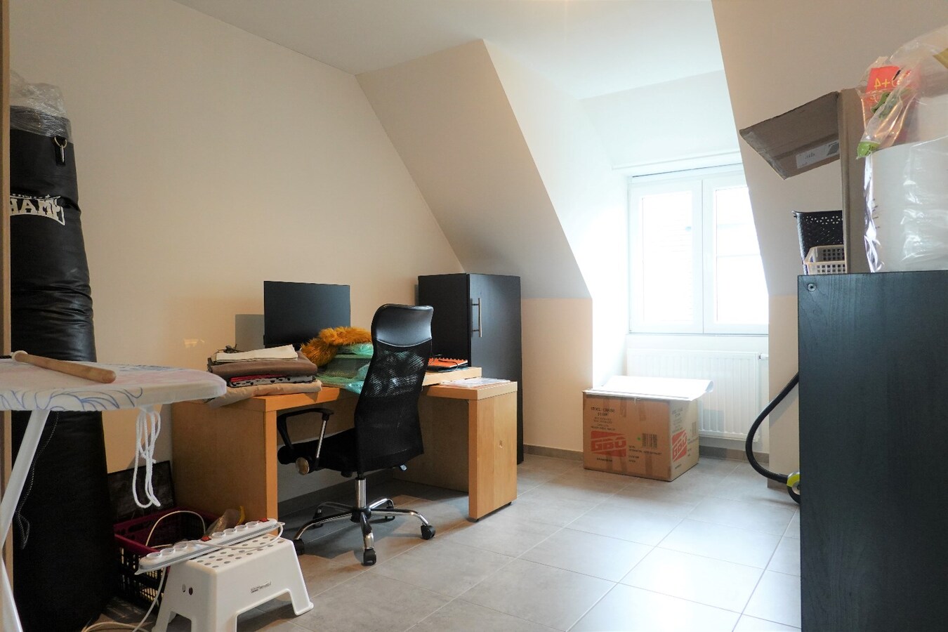 Halfopen nieuwbouw met inpandige garage 