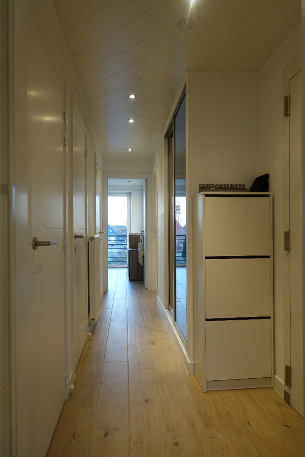 Vernieuwd appartement met 2 slaapkamers 