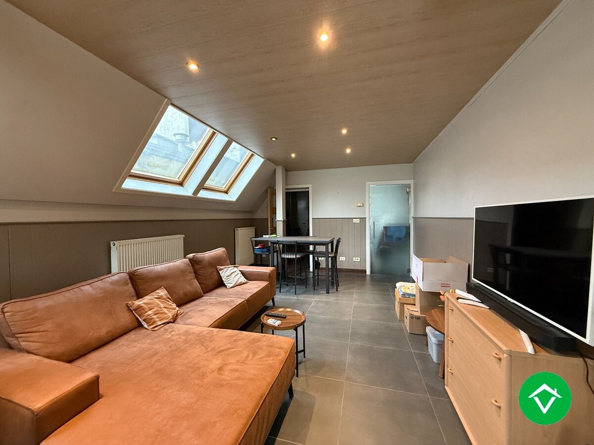 Rijwoning met 3 slaapkamers en tuin te Izegem 