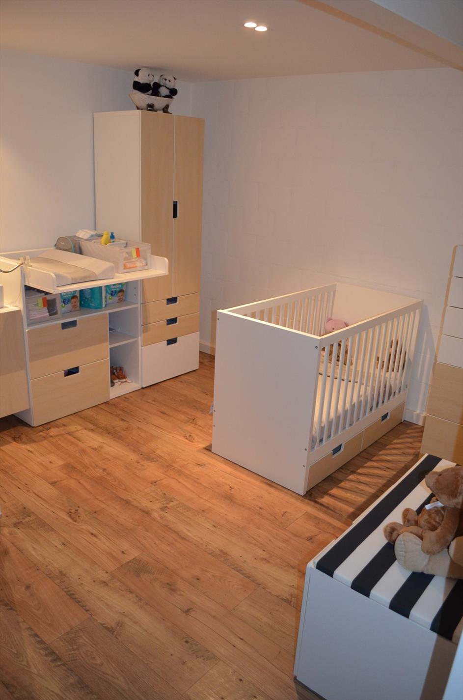 Magazijn (+/- 650m²), nieuwbouw duplex loft en bureau op 921m² goed gelegen te Maldegem 