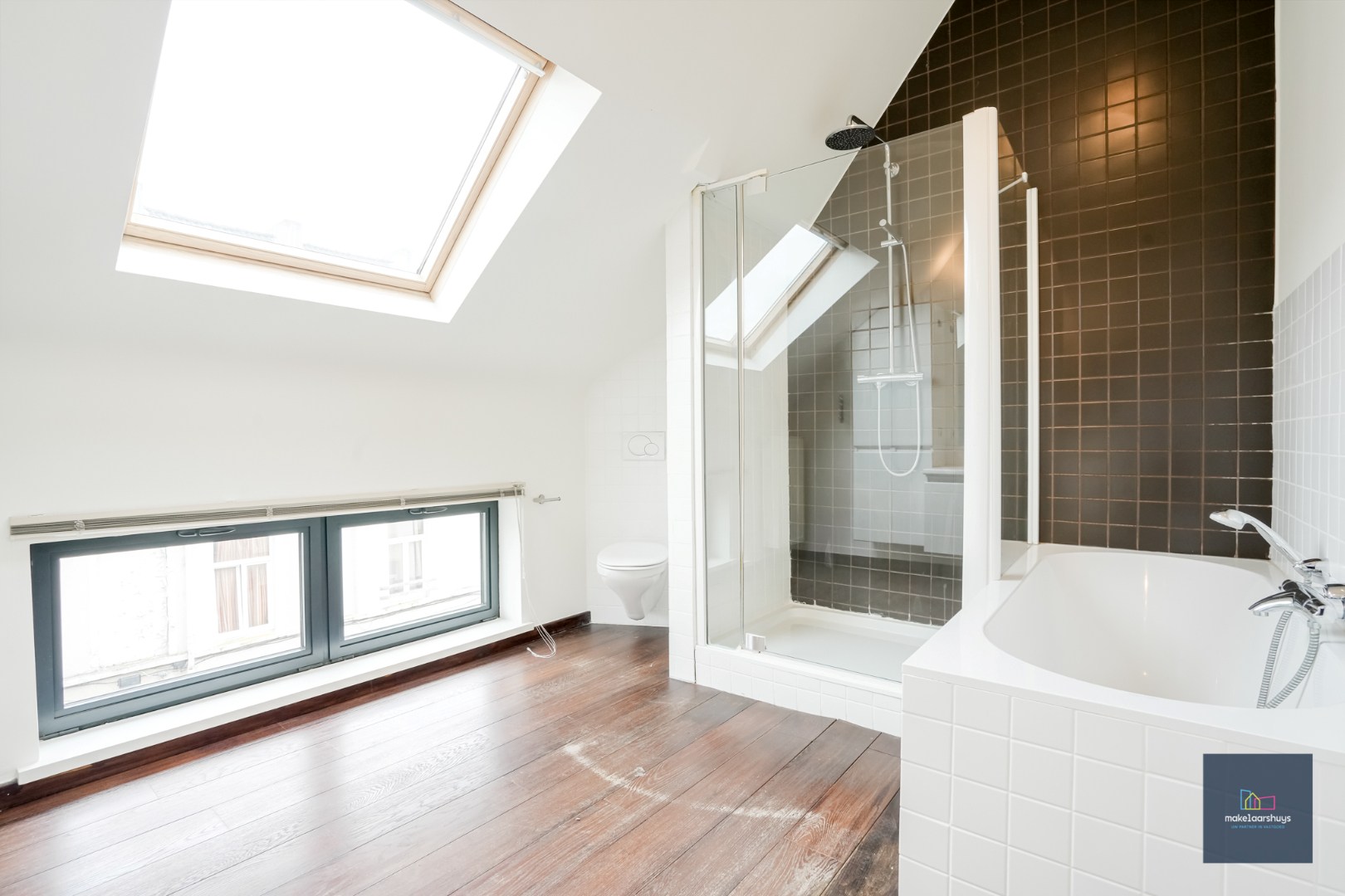 Topper : Instapklare woning in rij met alle comfort 