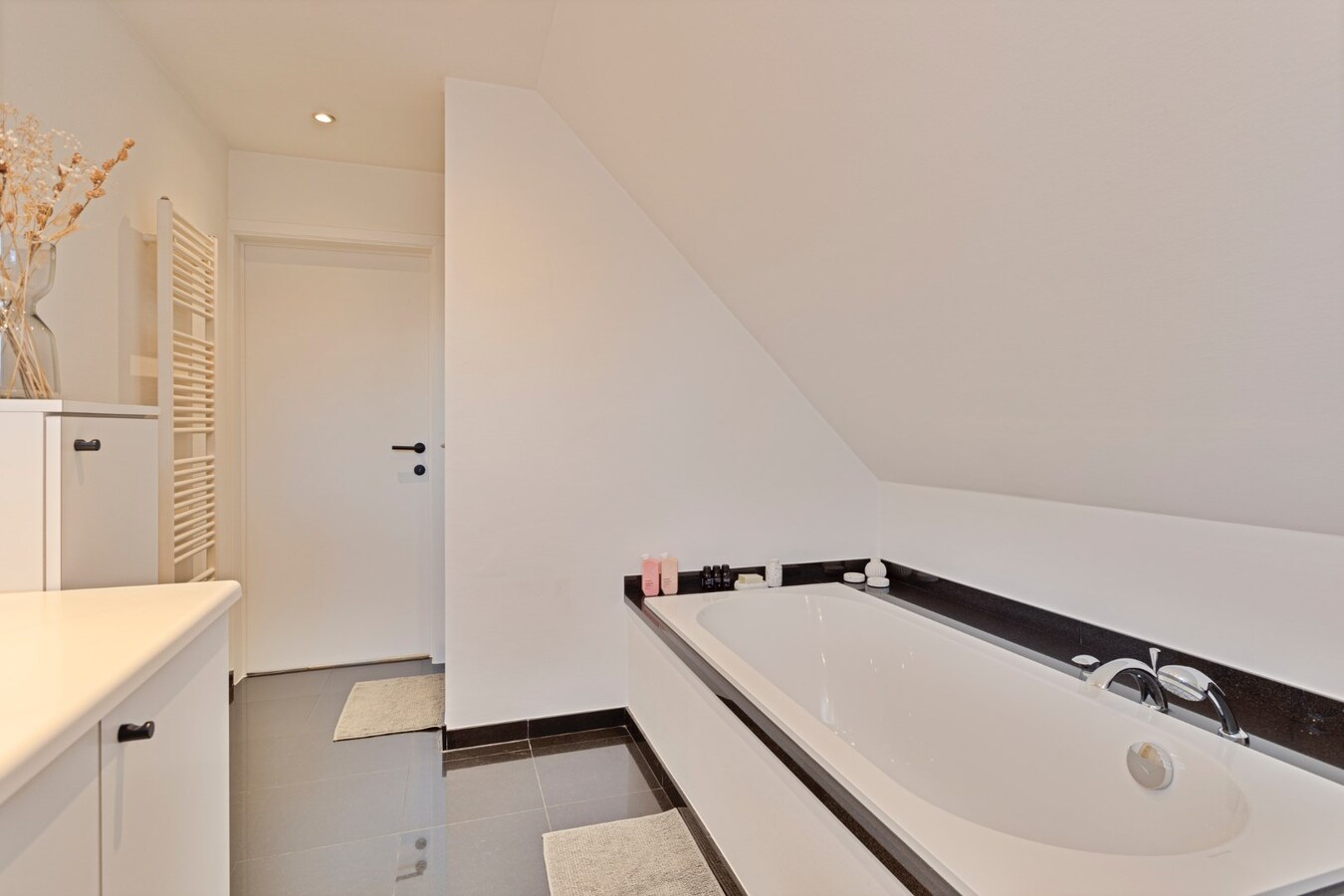 Verkocht: Tiegemberg - Uitzonderlijke luxevilla op uitzonderlijke locatie 