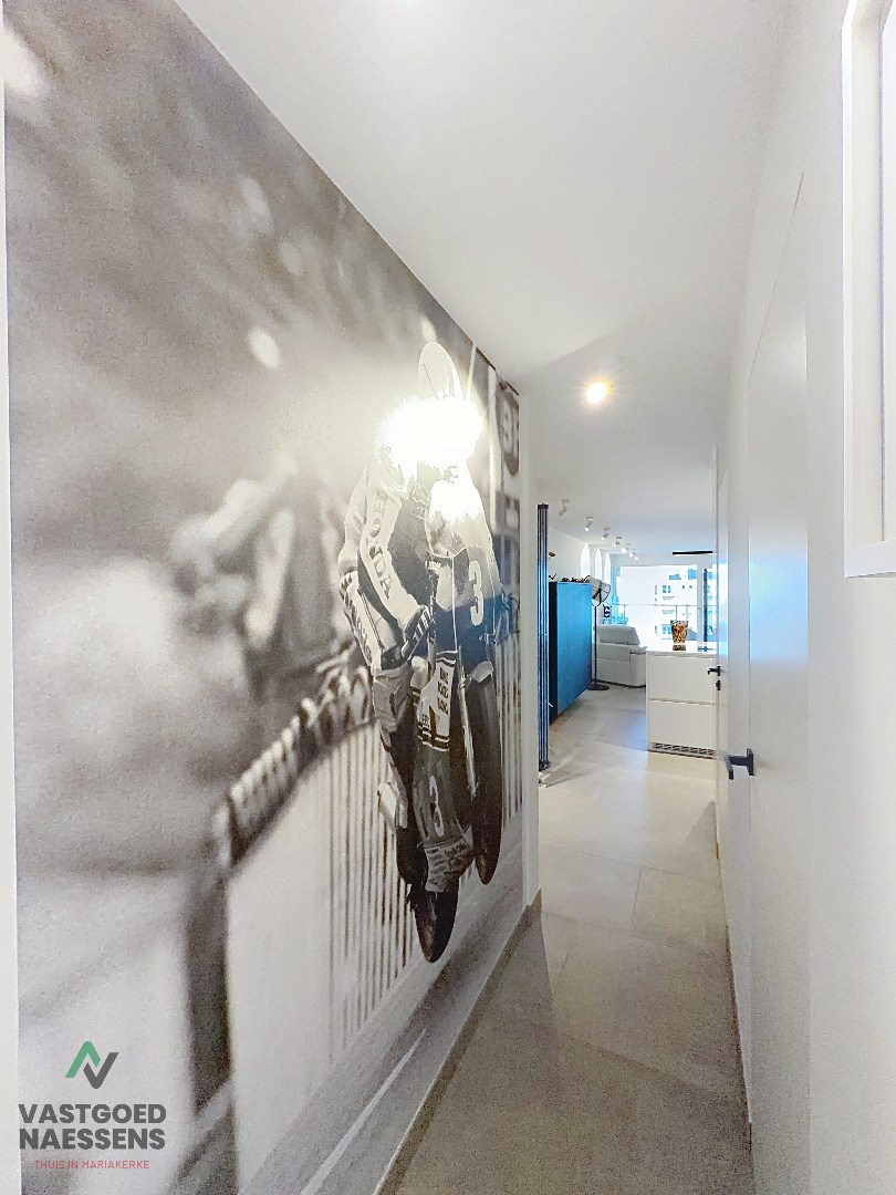 Magnifique appartement rénové de 2 chambres avec vue panoramique. 