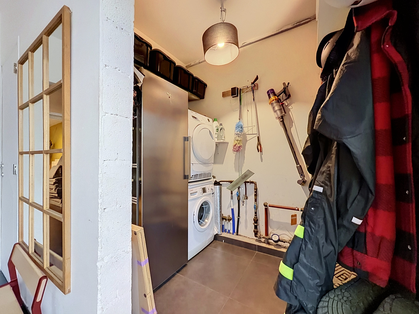 Charmante gezinswoning met 3 slaapkamers en verrassend ruime tuin in Ekeren-Mariaburg 