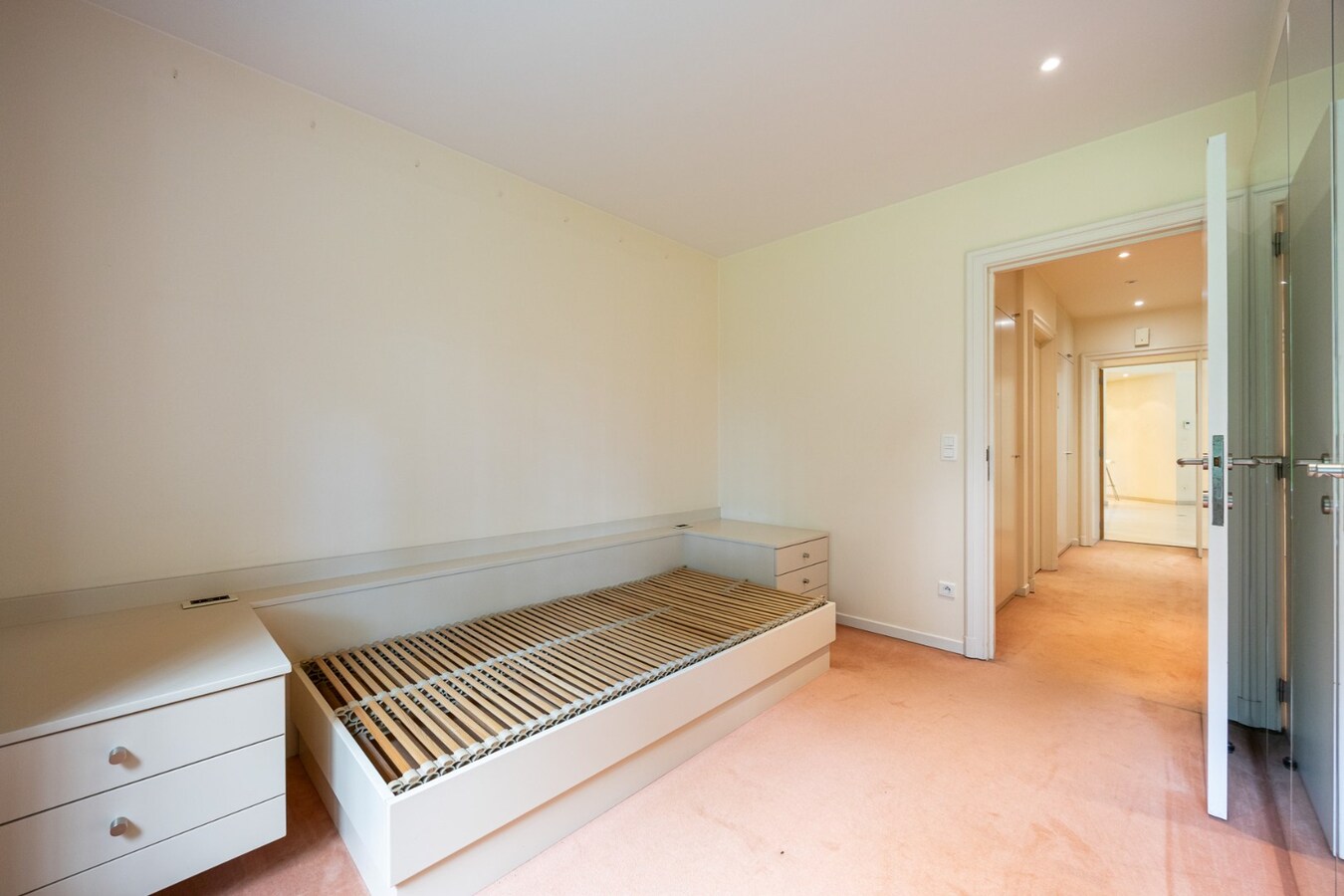 Exclusieve villa met gelijkvloerse master suite, prachtige tuin en uitzonderlijk wooncomfort 