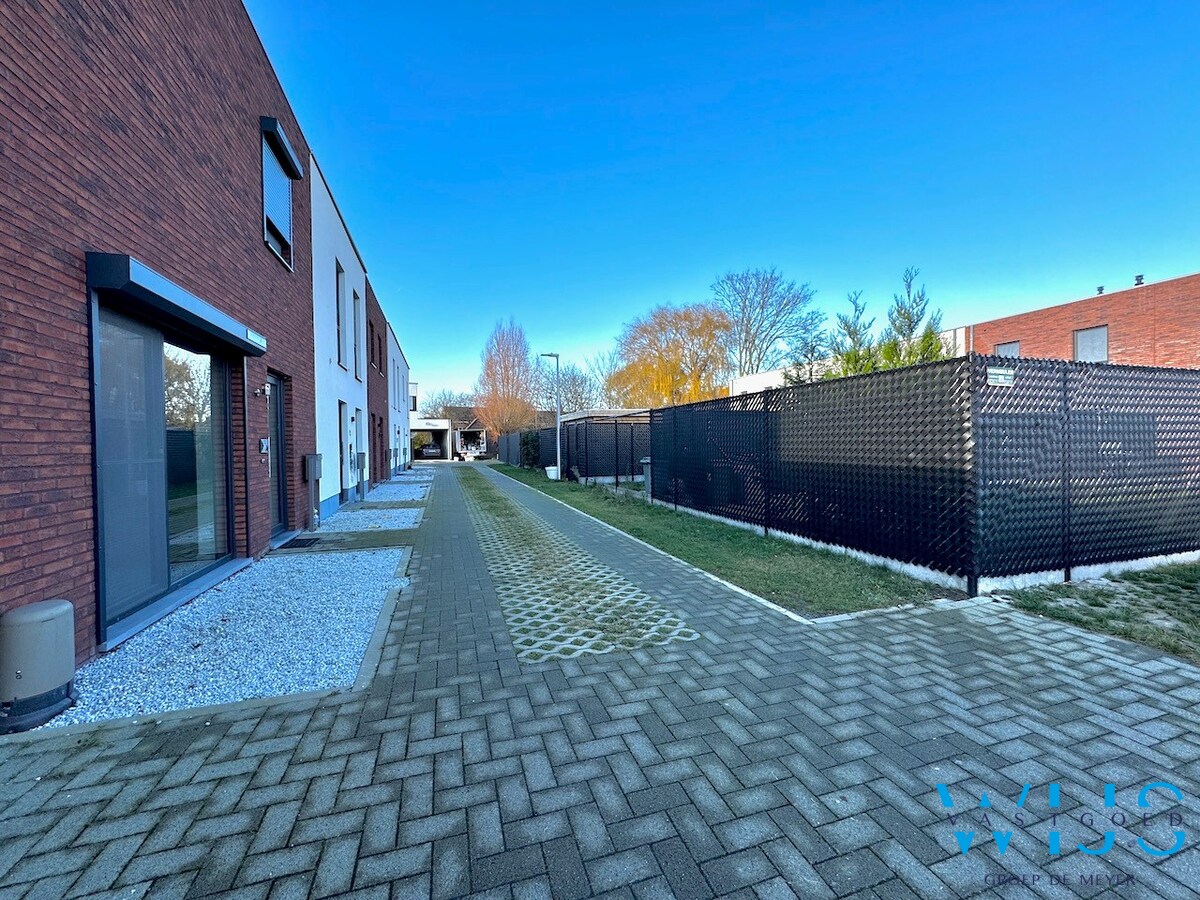 Bouwgrond van 470 m² voor halfopen bebouwing te Zelzate 