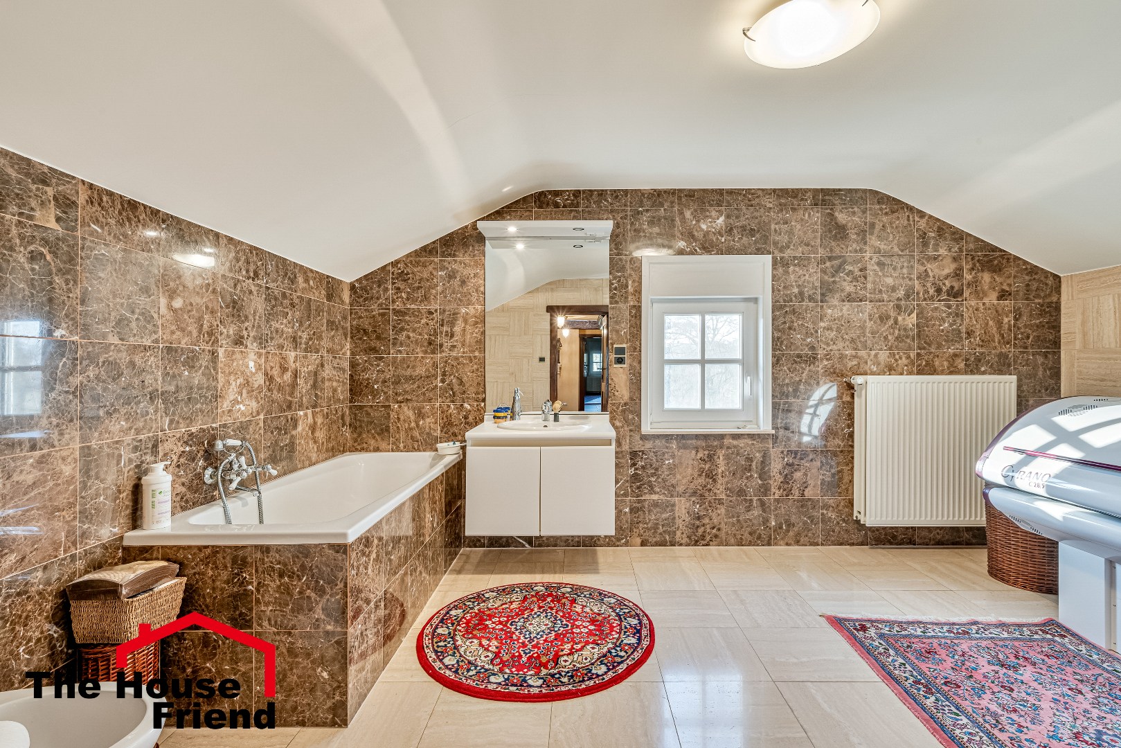 Klassevolle villa met ridderzaal 