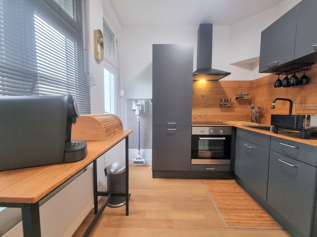 Zeer aangenaam, lichtrijk &amp; gezellig appartement te Blankenberge 