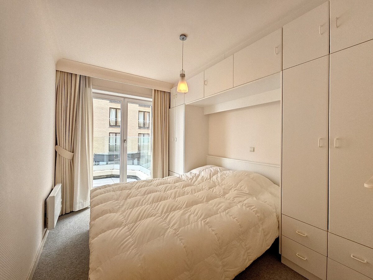 Appartement en angle unique avec une grande terrasse et vue sur la mer ! 