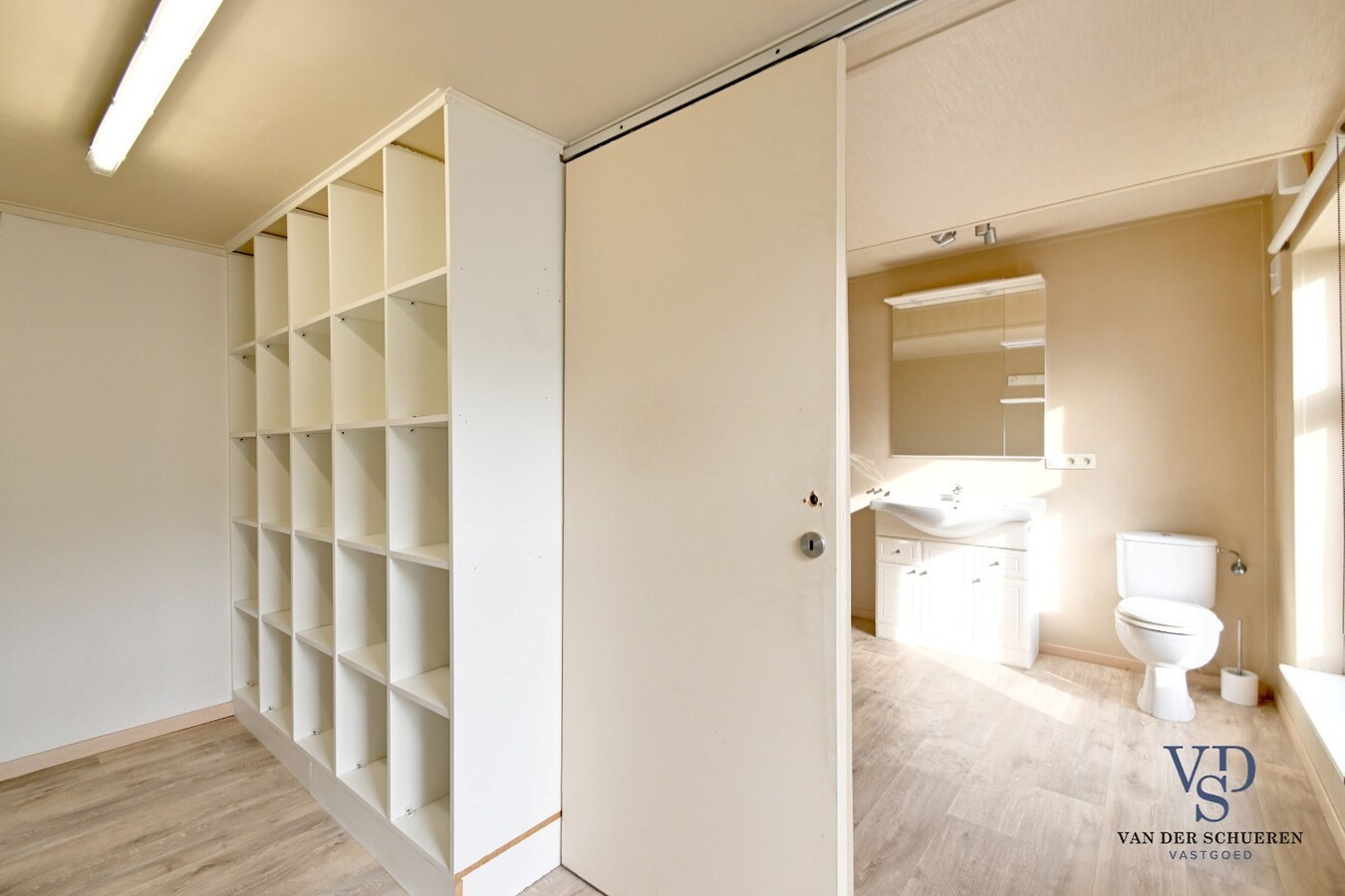 Te renoveren woning in centrum Balegem. 