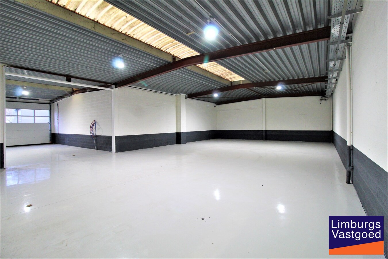 DE BEER - KMO UNITS - v.a. 110 m² tot 478 m² - Nabij E 313 