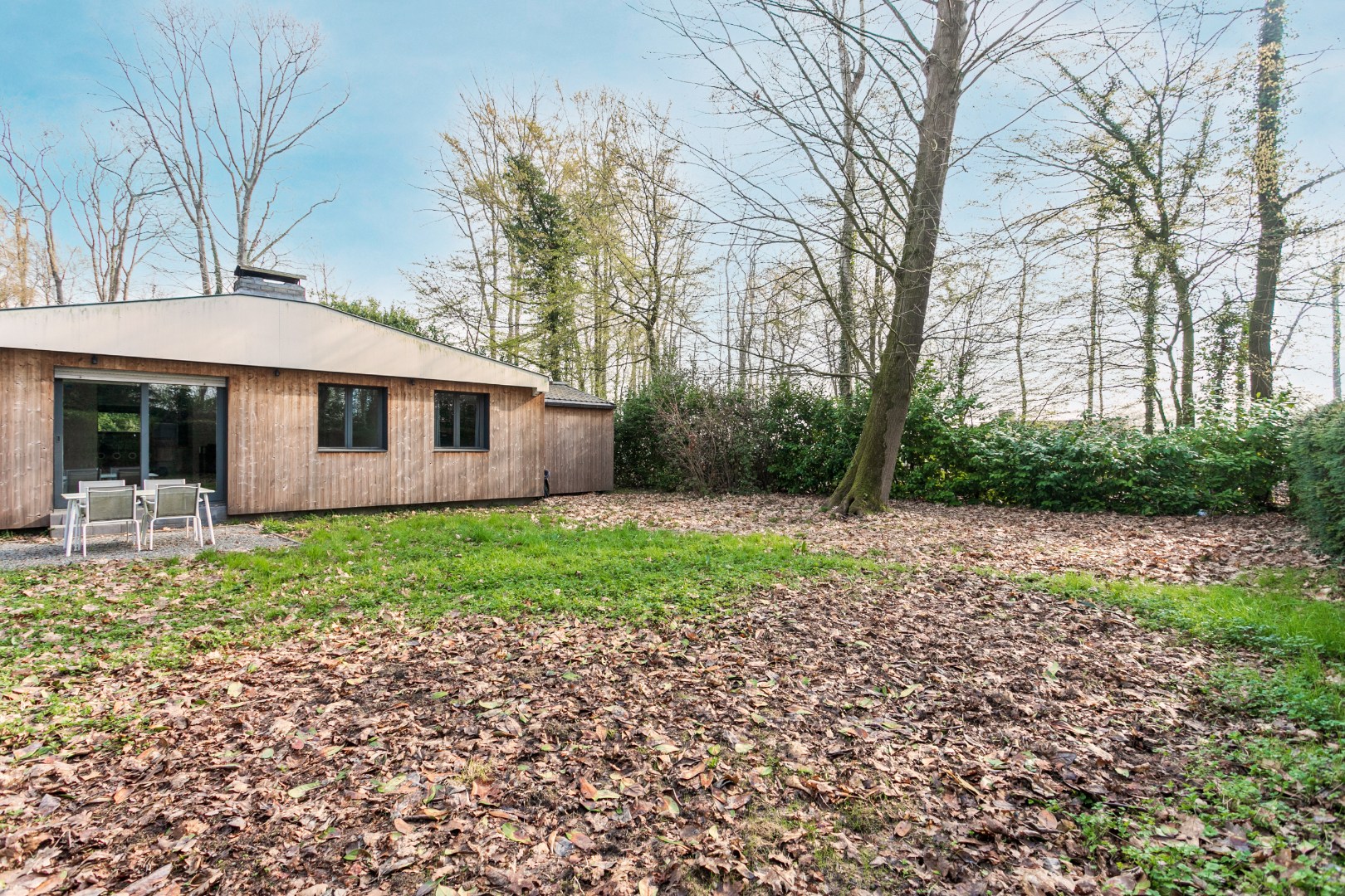 Charmante instapklare bungalow met 3 slaapkamers en garage, gelegen in een rustige en groene woonomgeving 
