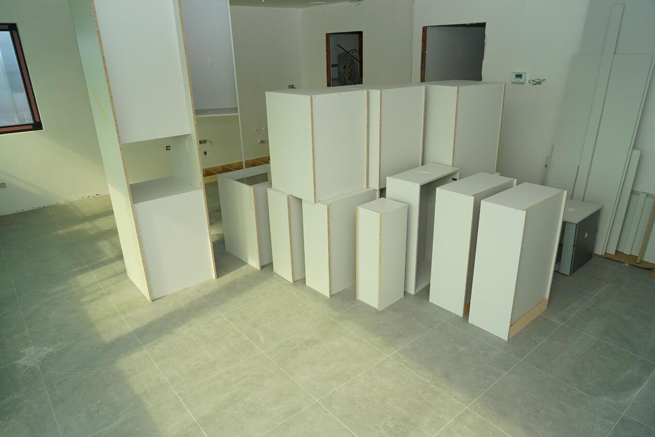 TE HUUR: Nieuwbouwproject: 5 app. boven apotheek “Bellen” 