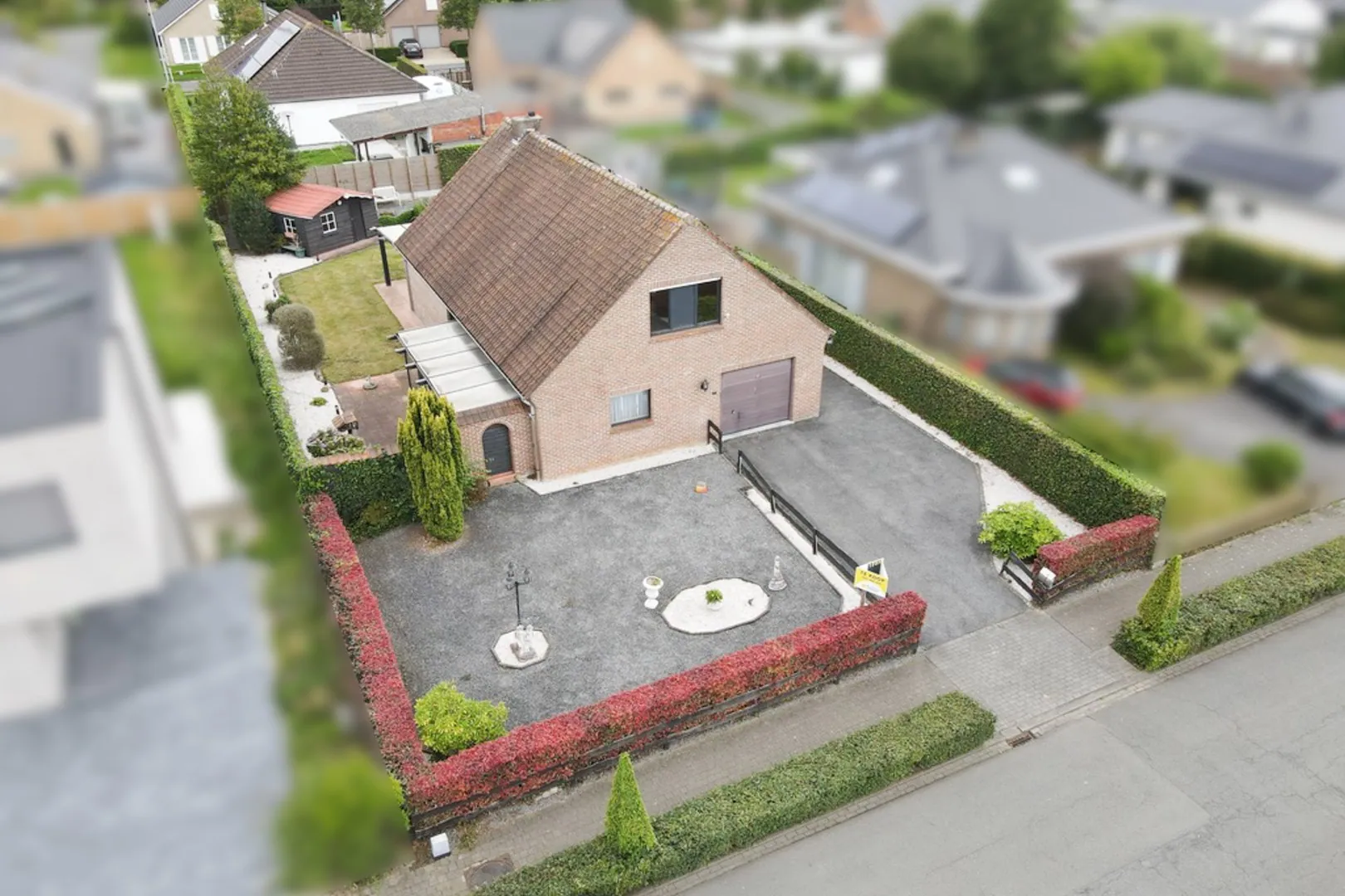 Rustig gelegen alleenstaande woning te Loppem