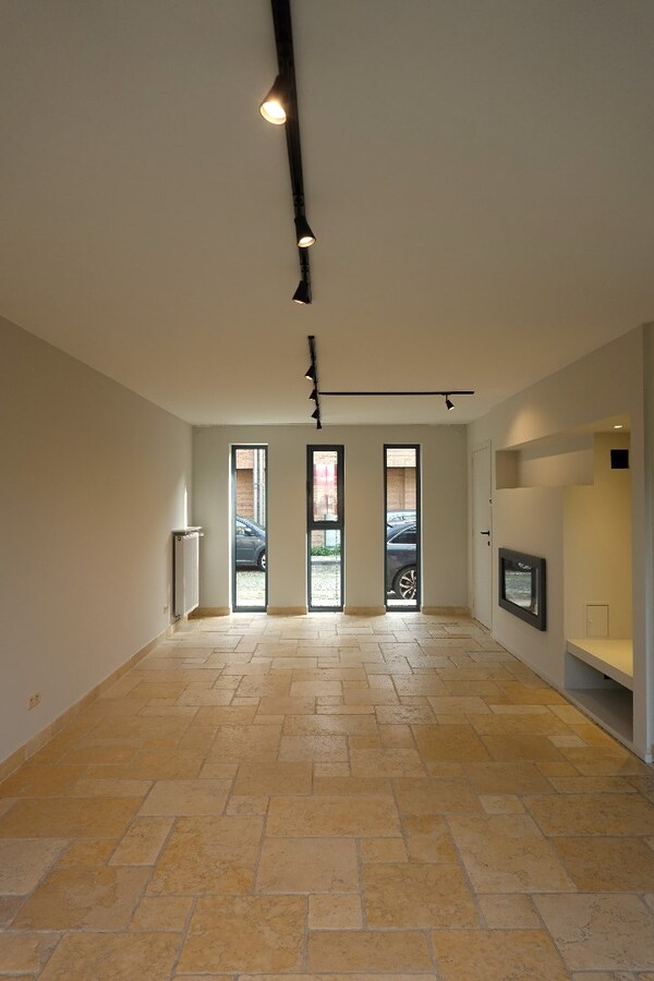 Gerenoveerde stadswoning op uitstekende ligging met binnentuin en garagebox 