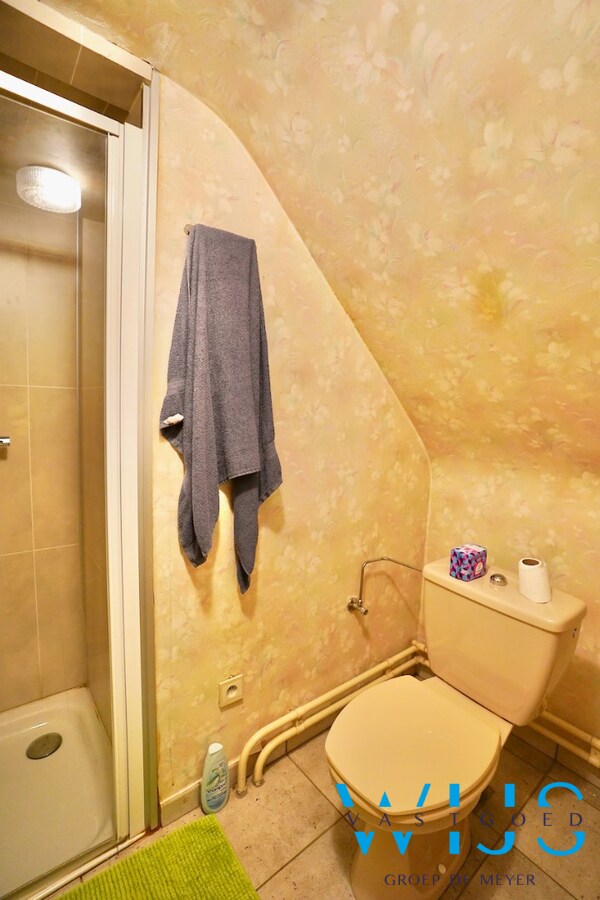 Landelijk gelegen woonhuis met 3 slaapkamers te Boekhoute! 