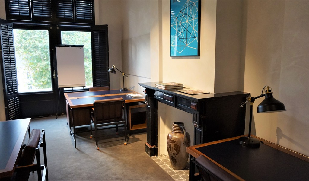 Full service kantoren in mooi gerenoveerd herenhuis in Gent