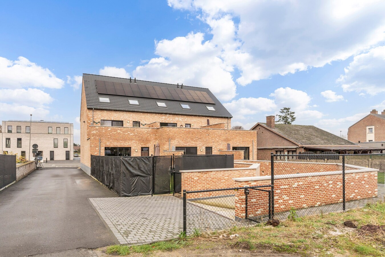 Mooi gelijkvloersappartement met 2 slaapkamers. 