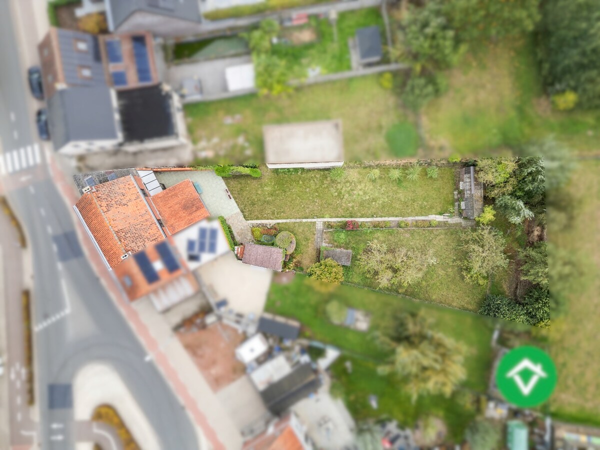 Ruime woning met 5 slaapkamers, diepe tuin en garage te Staden 