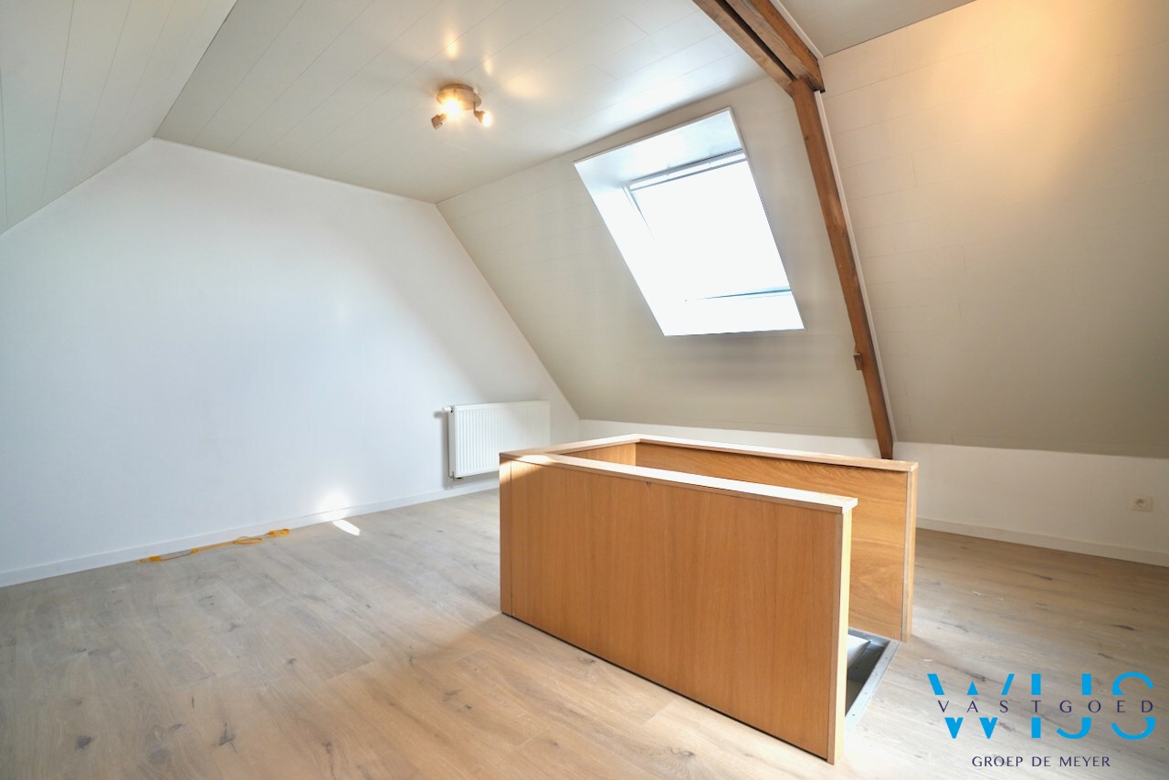 Volledig gerenoveerd woonhuis in hartje Kaprijke ! 