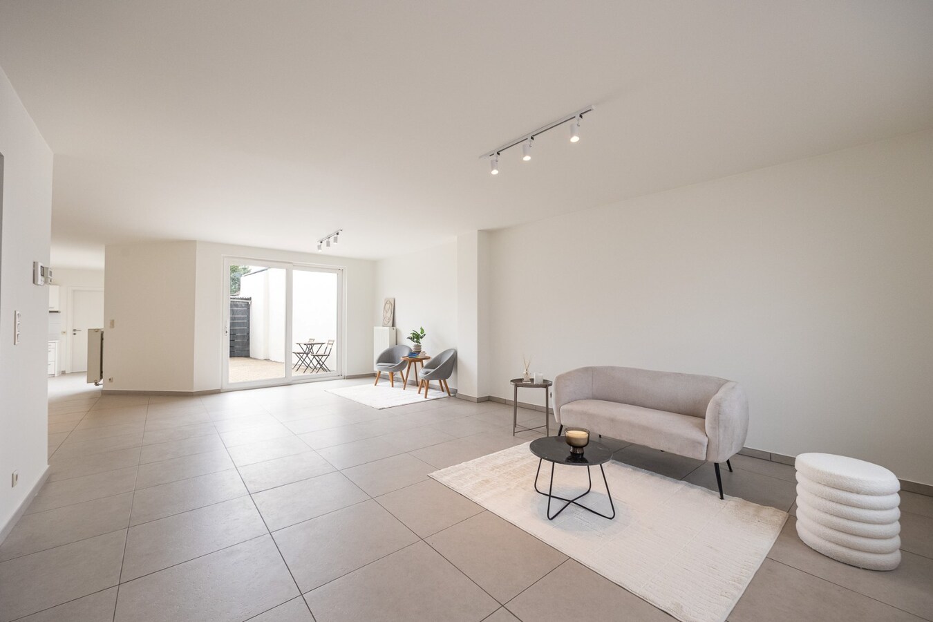 Instapklare woning met 3 slpk en stadstuin te Stabroek! 