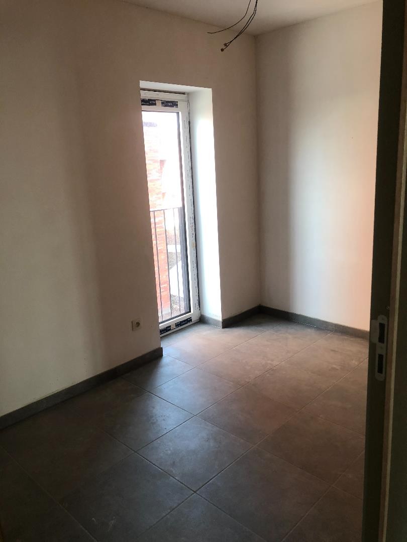 Recent appartement, gelegen op de eerste verdieping, met 2 slaapkamers! 