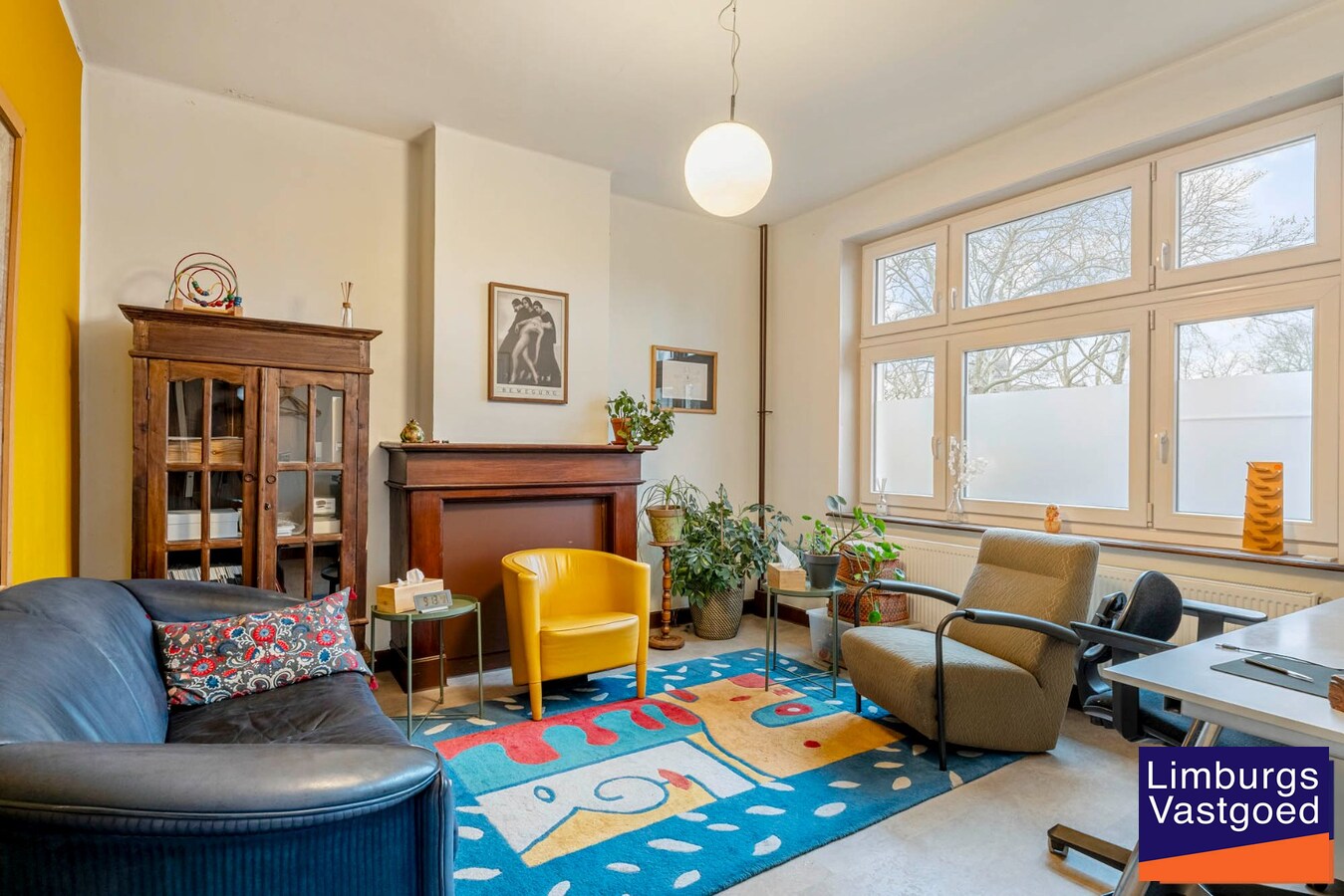 Woonhuis met  praktijkruimte te Waterschei, op een perceel van 6a80ca te Genk 