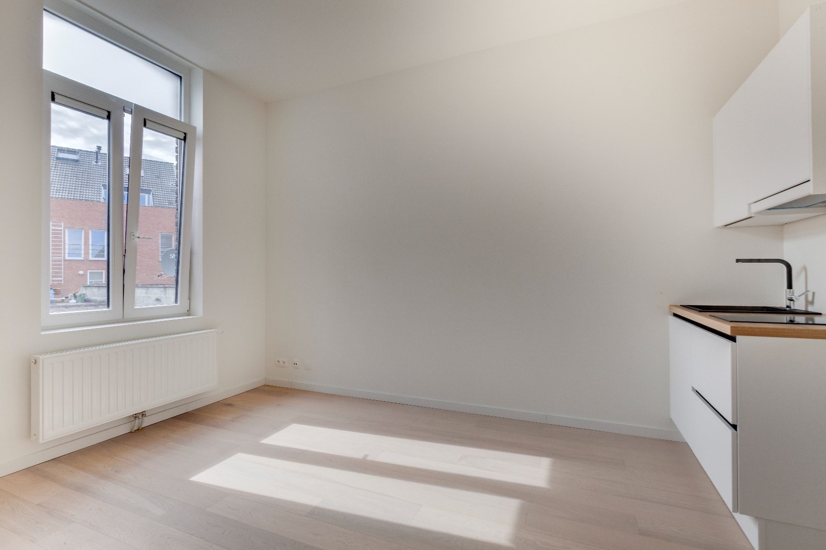 Centraal gelegen  Studio nabij de Zuid en Sint -Annaplein. 