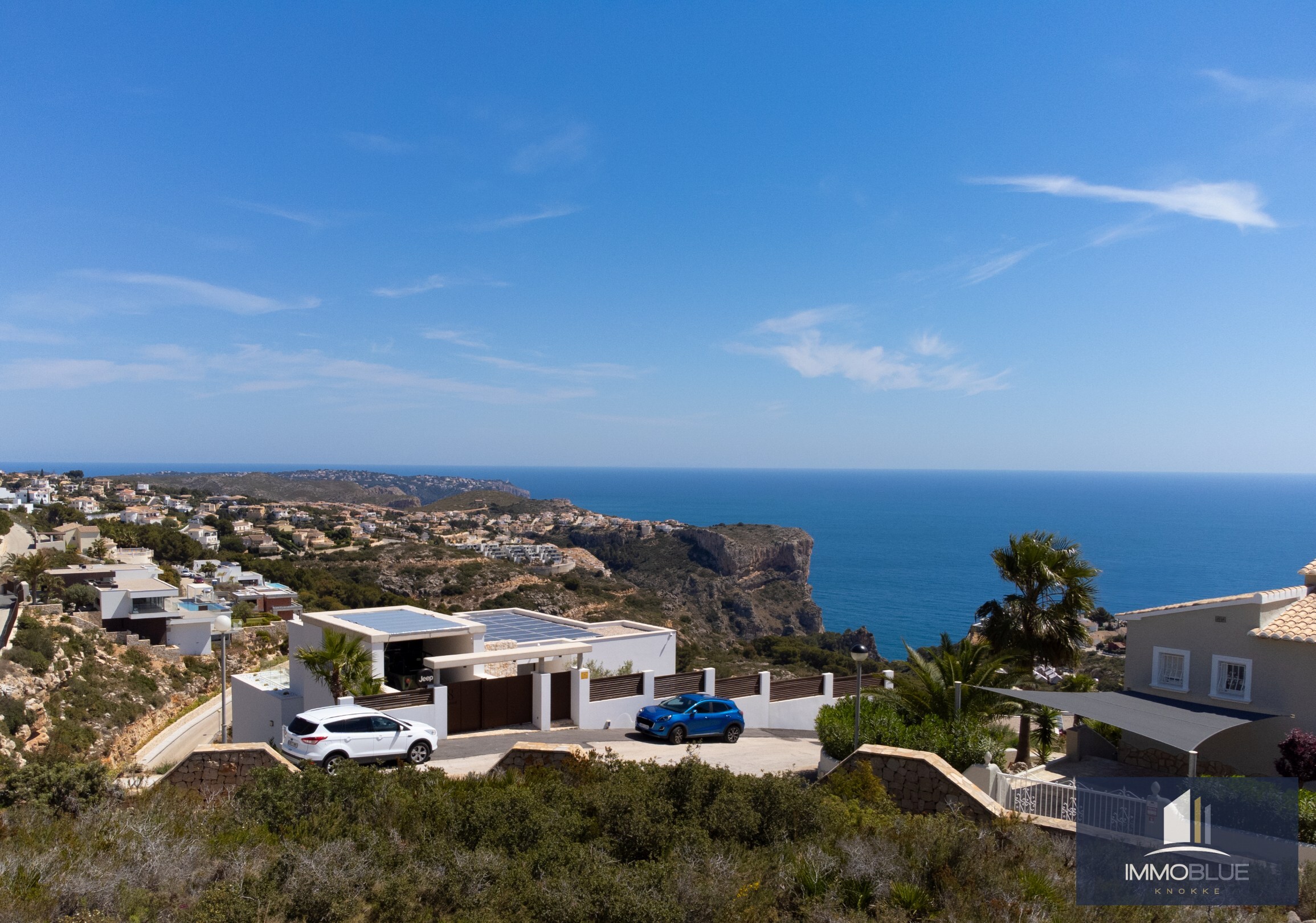 Tijdloze elegantie in Cumbre del Sol. 