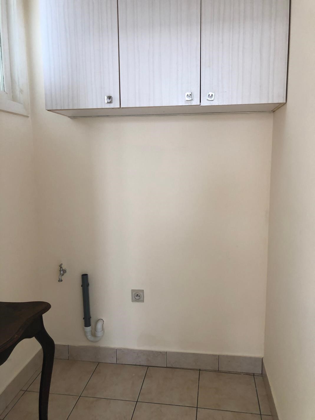 Gelijkvloers appartement met 1 slaapkamer 