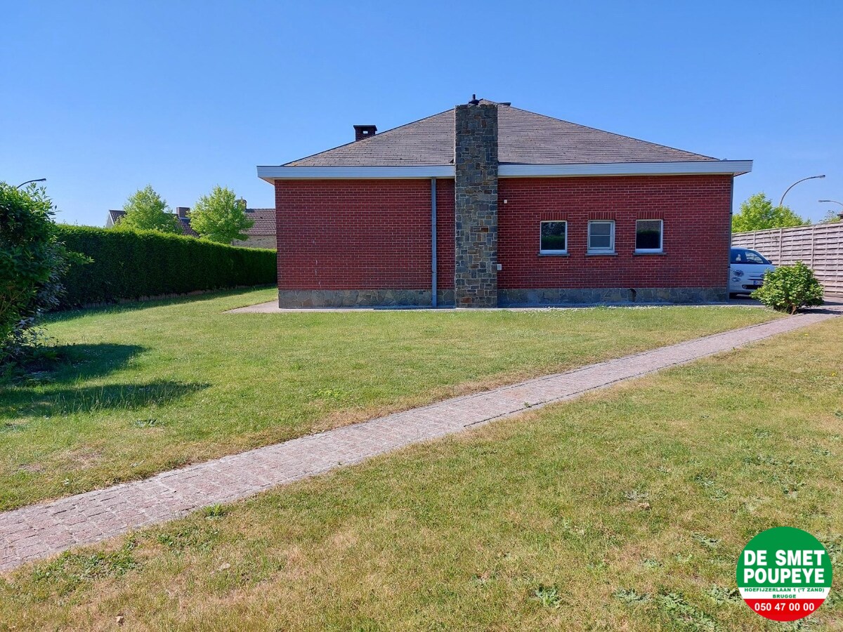 Ruime alleenstaande villa 