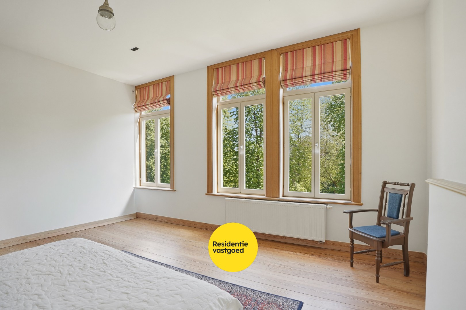 Exclusief gerenoveerd burgerhuis met zonnige stadstuin! 