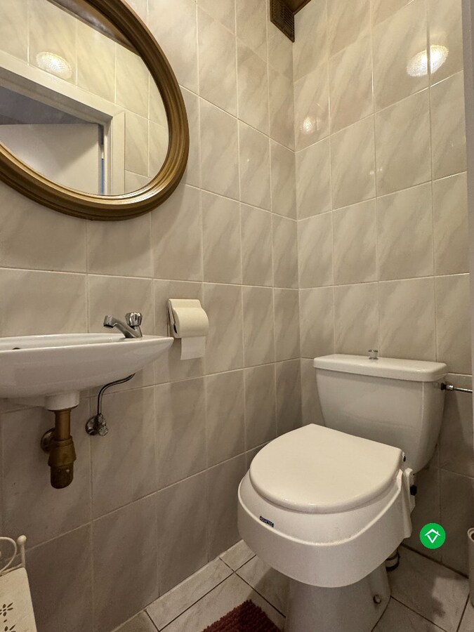 Gelijkvloers appartement met 2 slaapkamers in hartje Koekelare 