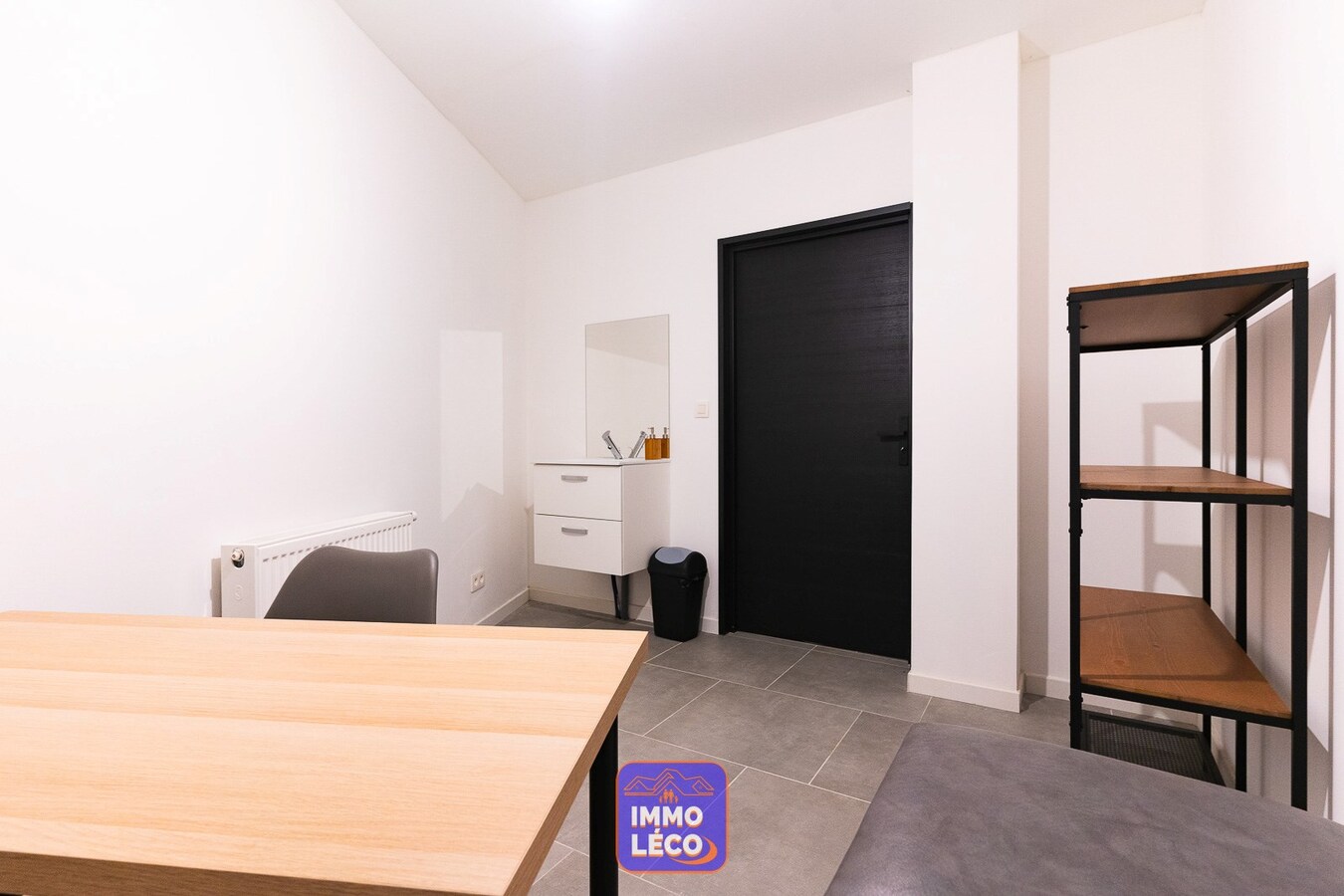 1 cellule située dans un centre paramédical, au Parc de Mouscron ! 