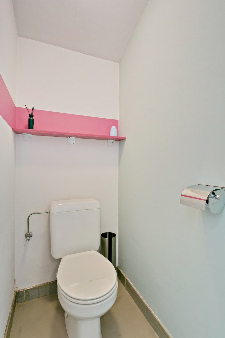 Handelspand met parkeermogelijkheid in het centrum van Bonheiden 