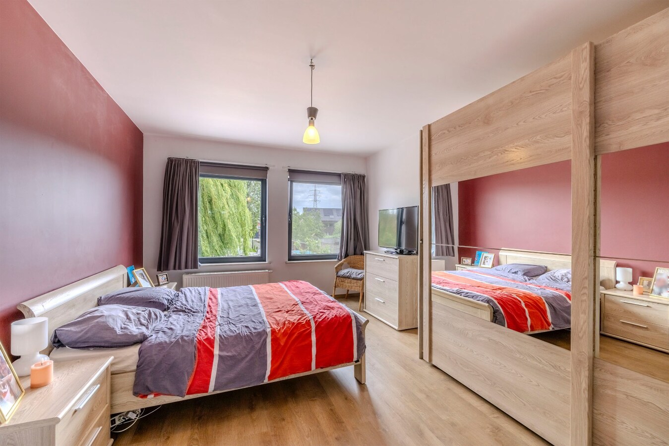 Instapklare, energiezuinige woning - 4 slpks - tuin - zwembad 