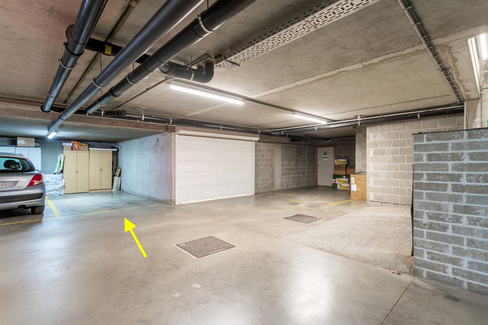 Instapklaar duplex app. 2 slpk met terras en parkeerplaats 