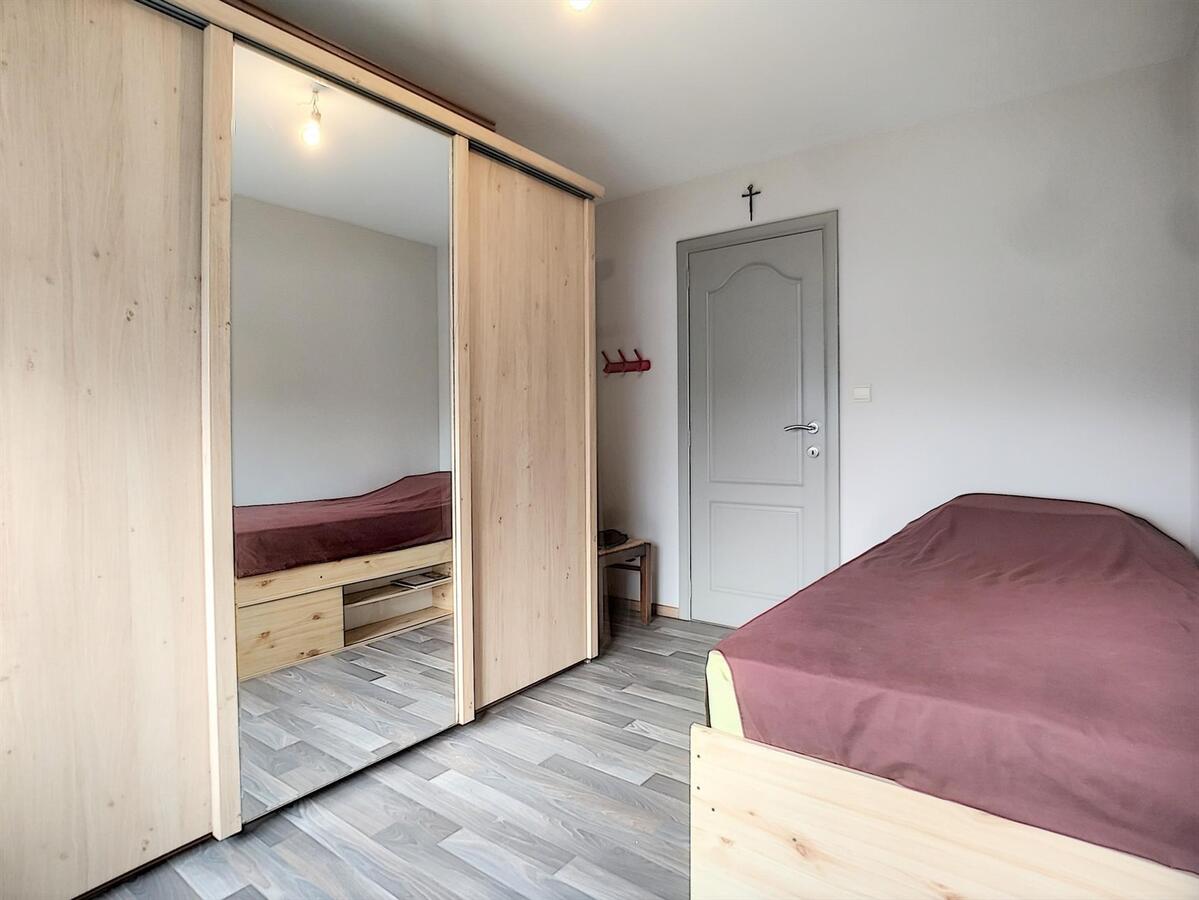 Aangename gezinswoning met tuin, garage &amp; achteruitgang - Heist 