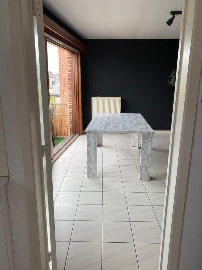 Mooi 2 slaapkamer appartement in centrum Zottegem 