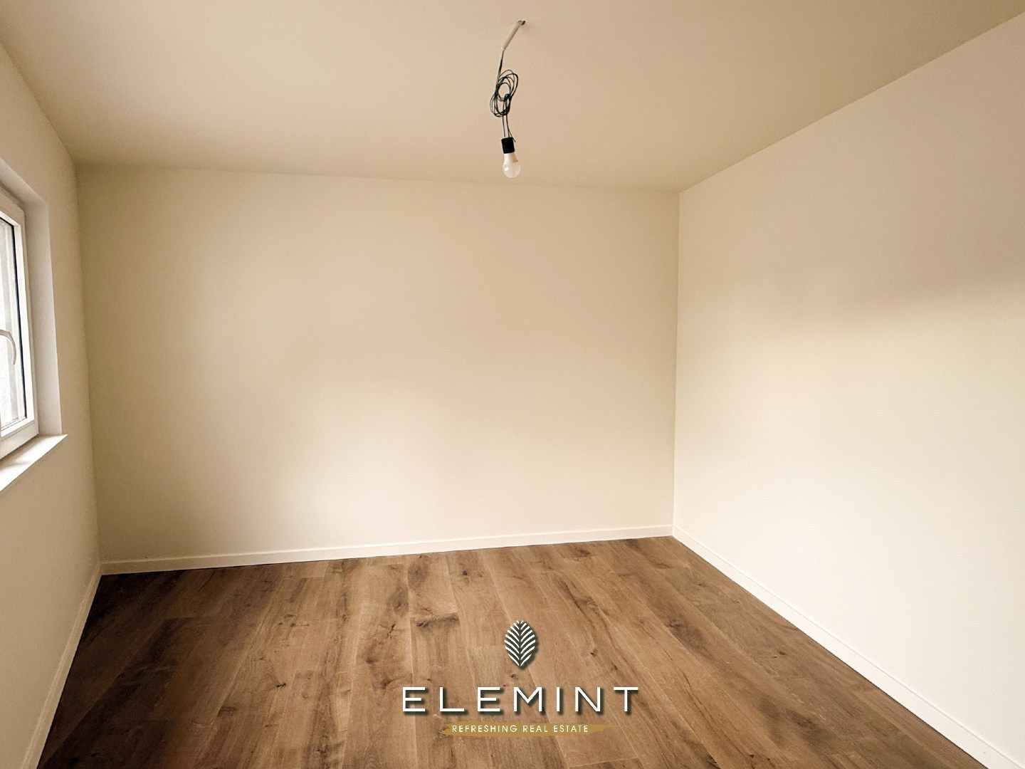 Instapklaar &amp; energiezuinig wonen met warmtepomp en fietsenberging in Kortrijk 